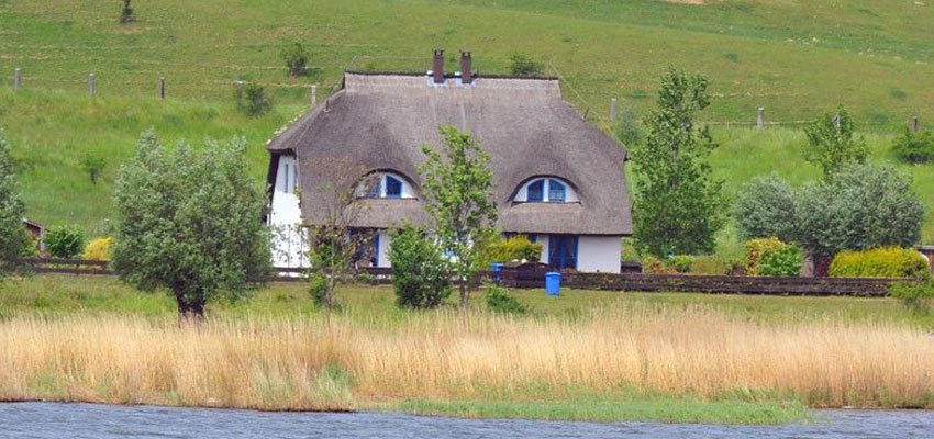 01_fewo-direkt_741274.Bild.Fewo-direkt.quer Ferienhaus am Wasser mieten bei www.fewo-direkt.de