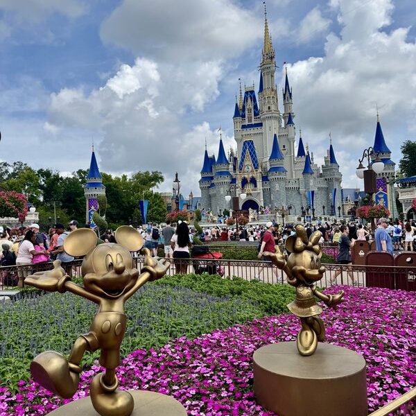 02_Magic_Kingdom_Cinderella_Castle_Show