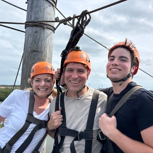 Empower Adventures_selfie_family Foto: © Andrea Fischer, Trips4Kids.de