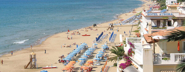 152331_Italy_Latium_Sperlonga_SPL111_Copyright INTER CHALET Ferienhaus GmbH_quer Sperlonga Italien - Strand