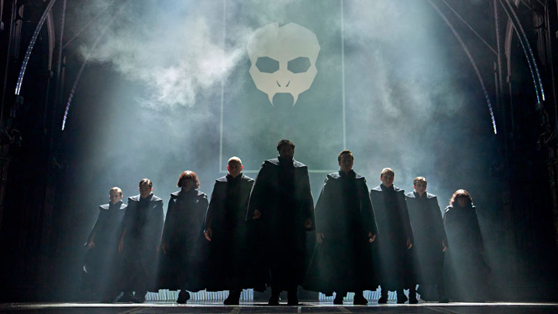 3.-West-End-Company-of-‘Harry-Potter-and-the-Cursed-Child’,-photo-by-Manuel-Harlan