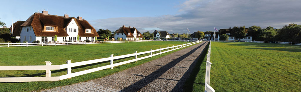 Benen-Diken Hof Hofauffahrt Zuschnitt