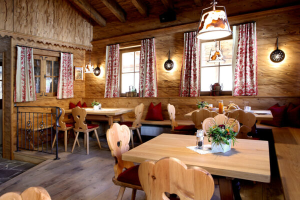 Gaststätte-anno-dazumal.Bild.Anno Dazumal PR Hüttendorf Anno Dazumal - Gasthaus Ratschkathl