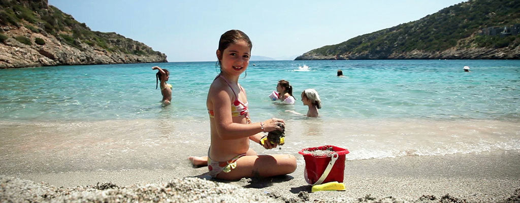 Daios-Cove-Luxury-Resort-Villas_Kids.Bild@DaiosCove.jpg