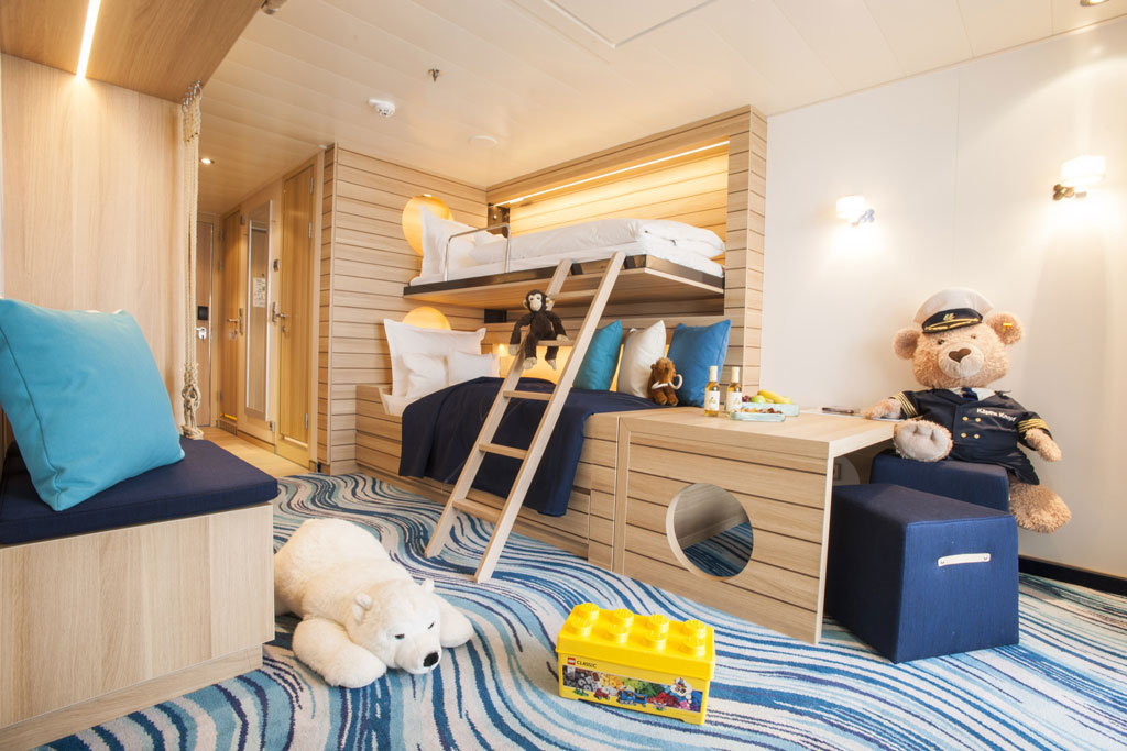MS EUROPA 2_ Kinderzimmer an Bord