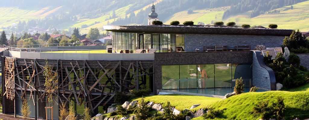 Jungbrunn_SPA_Wellness_mit_Außenpool.Bild@JungbrunnPR.jpg