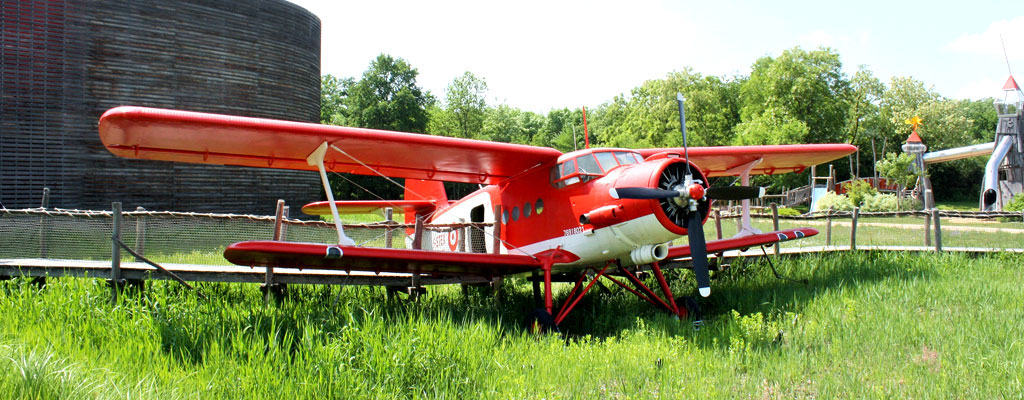 Le Parc du Petit Prince_Flugzeug_©AndreaFischer_Trips4Kids.de