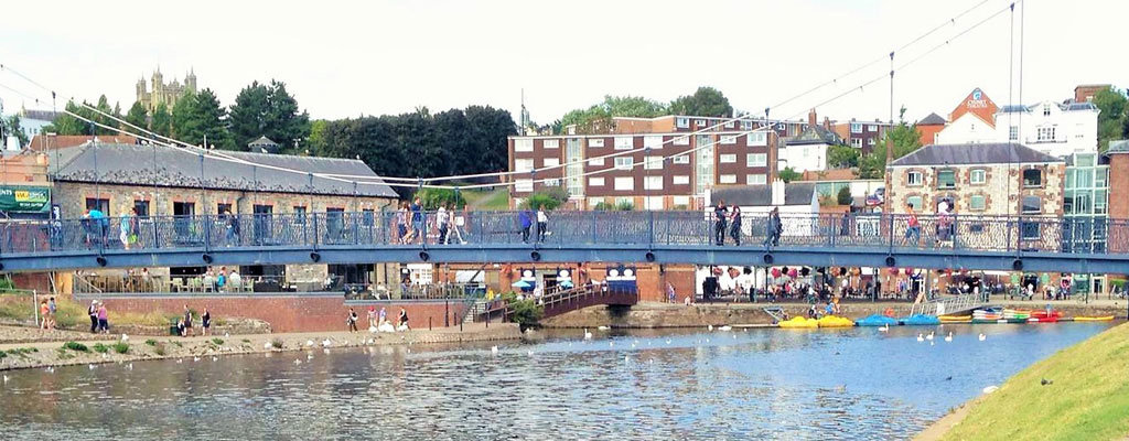 Offaehrte_Sprachreise_Exeter_Bruecke.Bild@BenLuizMueller.jpg