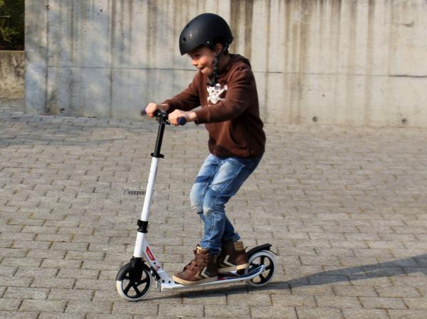 Oxelo_CityRoller_Scooter_Paul_3_AndreaFischerTrips4Kids