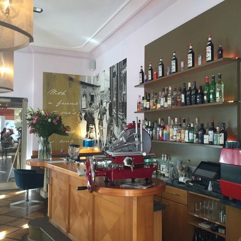 Villa_Auersperg_Restaurant_Bar..Bild_SMH.jpg