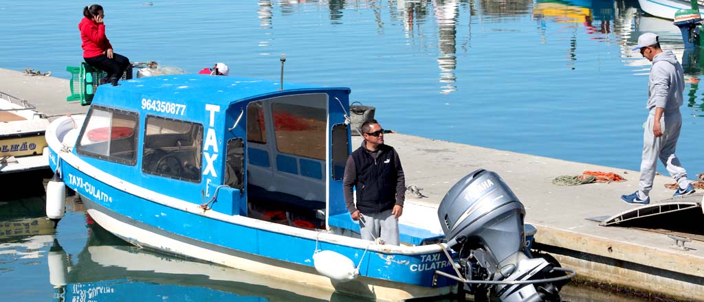 Wassertaxi_Adrienne_Friedlaender