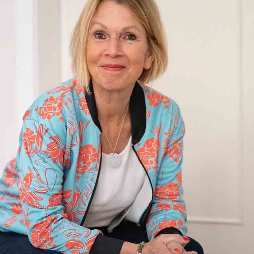 Adrienne-Friedlaender-Portraet.Bild-A.Friedlaender.1 Adrienne Friedlaender - Portraet zum Buch Halbzeit mit Aussicht Bild: Maximum Verlag