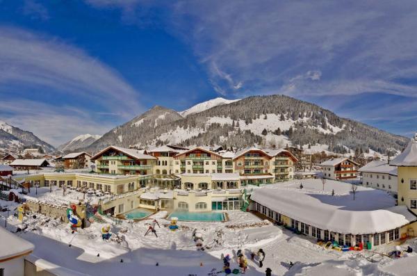 Alpenrose_HotelansichtWinter1