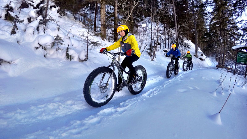 Youngsters auf Fatbikes -Alpine Fatbikes Youngsters auf Fatbikes -Alpine Fatbikes Foto: © www.alpinefatbike.com