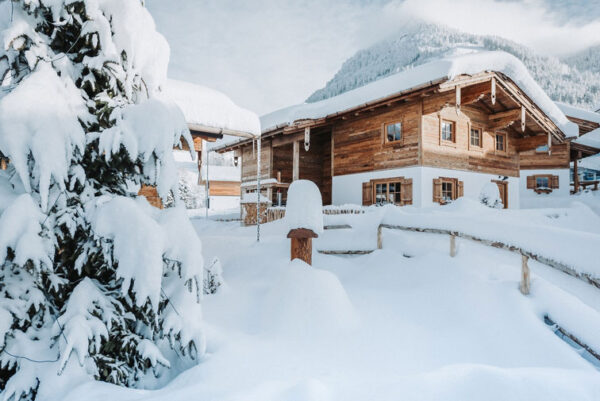 Alpzitt-Chalets_Traumkulisse-Bild.-www.studiowaelder.com-Alpzitt-Chalets.2 Alpzitt-Chalets Burgberg - Traumkulisse im Winter Bild: Studio Waelder.com
