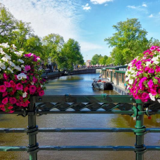 Amsterdam_Titelbild_Grachten_pixabay.com mit Hinweis "Freie kommerzielle Nutzung" Grachten in Amsterdam