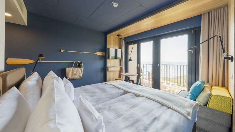 ARBOREA-Zimmer-Blick-Ostsee ARBOREA Marina Resort Neustadt_Zimmer_M Balcony Wasser Experience ®ARBOREA Hotels und Resorts