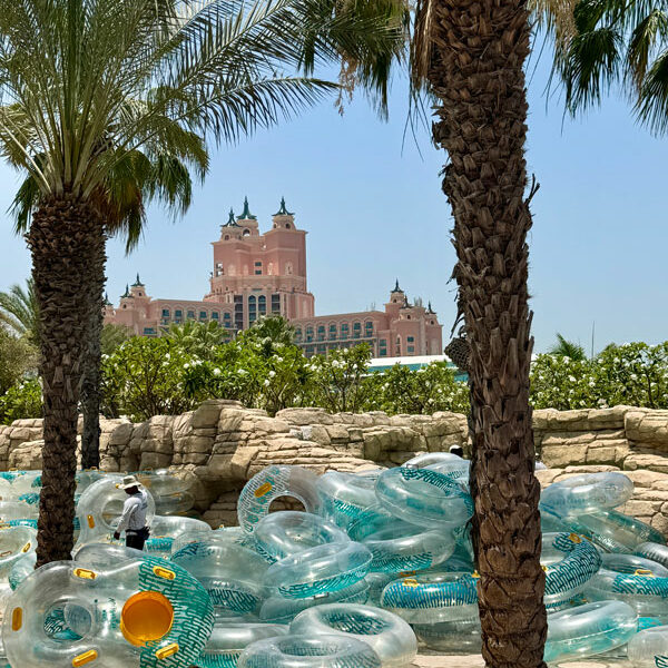 Atlantis-The-Palm-Gebaeude-mit-Wasserreifen Foto: © Andrea Fischer Trips4Kids.de
