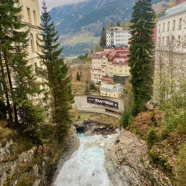 Bad GAstein - Wasserfall - Cafe Kraftwerk Bild: Trips4kids.de