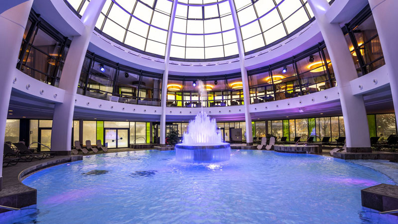 Bad_Rothenfelde.Therme_Bild.CrossMediaRedaktion,-TourismusMarketing-Niedersachsen-GmbH.quer Bad Rothenfelde - Therme Innenansicht Bild: Cross Media Redaktion Tourismus Marketing Niedersachsen GmbH