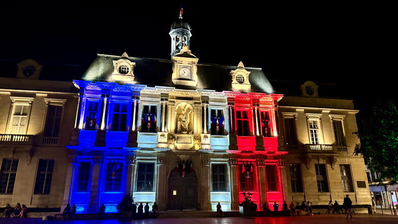 Beleuchtung-Rathaus-Troyes Beleuchtung-Rathaus-Troyes Foto: © Andrea Fischer, Trips4Kids.de