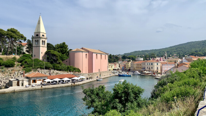 Blaue Reise Veli Losinj Restaurant im Kraeutergarten, Cres © Foto: Andrea Fischer
