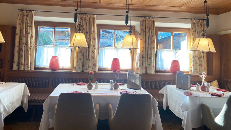 Boeglerhof_Restaurant_Stube.Bild.T4K.quer Boeglerhof Alpbachtal - Restaurant Stube Bild: Trips4kids.de