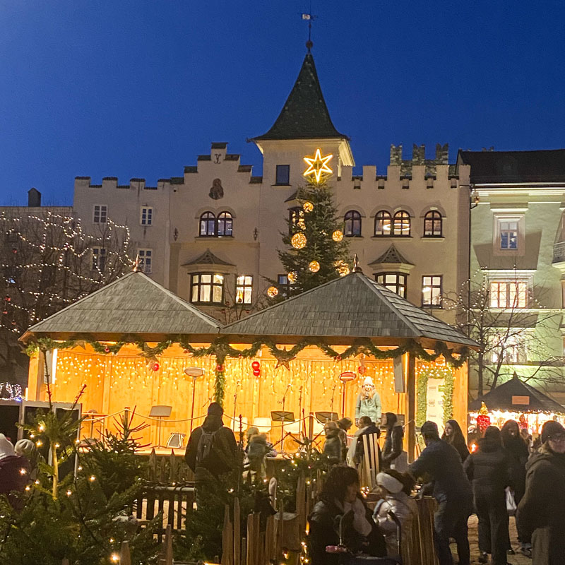 Brixen-Weihnachtsmarkt Brixen-Weihnachtsmarkt Foto: © Andrea Fischer Trips4Kids.de