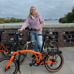 Brompton-Bike--Andrea Brompton-Bike-Test-Alsterrunde Foto: © Andrea Fischer Trips4Kids.de