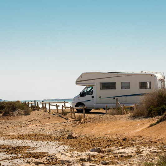 Camper am Strand, Atlantikküste, Foto: Camperday