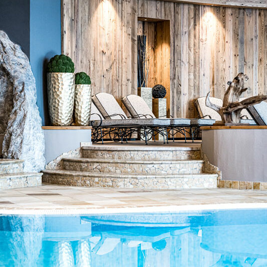 Edelweiss-Hotel_Obergurgl.Pool.Bild.Edelweiss-HotelPR.5 Hotel Edelweiss Obergurgl - Indoor Pool