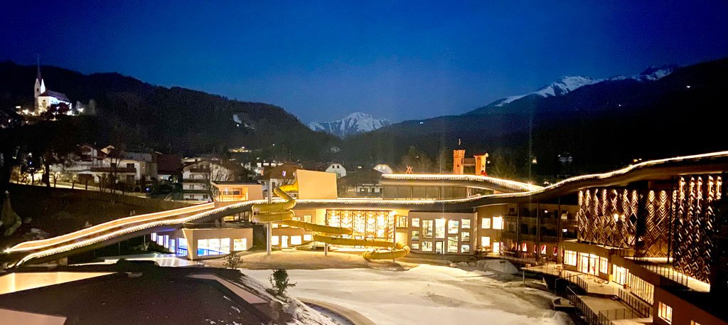 Falkensteiner-Lido-by-night