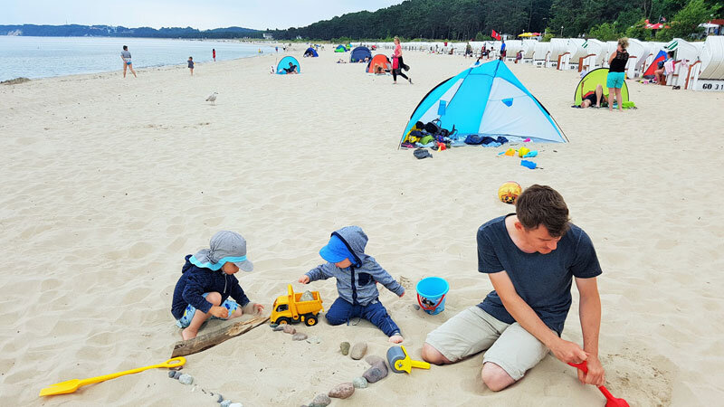 Familie-am-Strand Villa & Gutshofhäuser Pendorf Rügen, Strand ©Aline Scheuböck