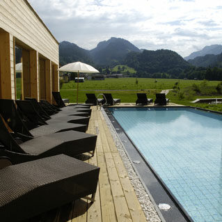 GAMS zu zweit - Outdoor-Pool
