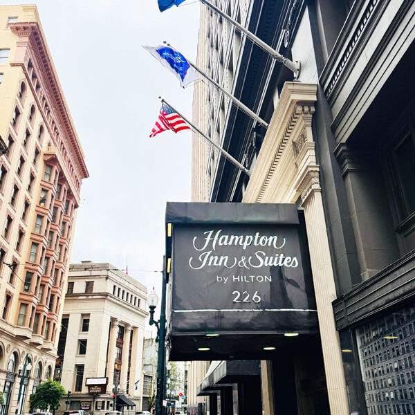 Hampton-Inn-Suites-New-Orleans-Eingang Hampton-Inn-Suites-New-Orleans-Eingang