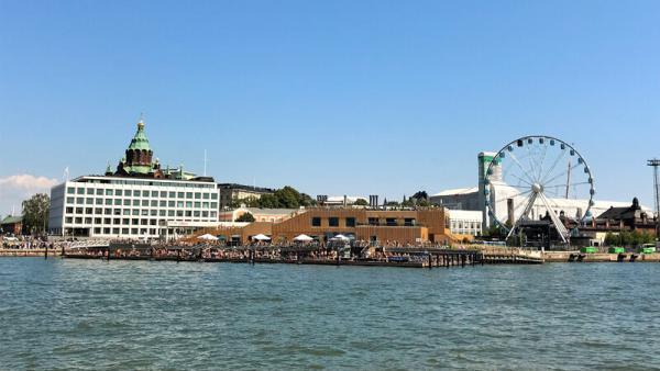 Helsinki-skyline Helsinki Skyline mit Riesenrad © Foto: Andrea Fischer