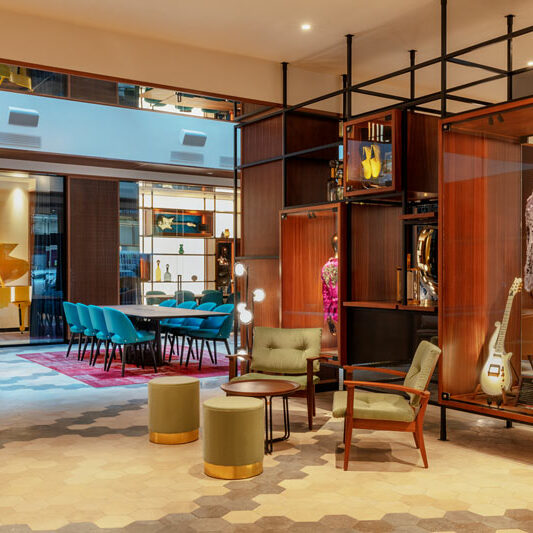 HRH_Budapest_Lobby_Bild.HardRockHotel.2 Hard Rock Hotel Budapest - Lobby