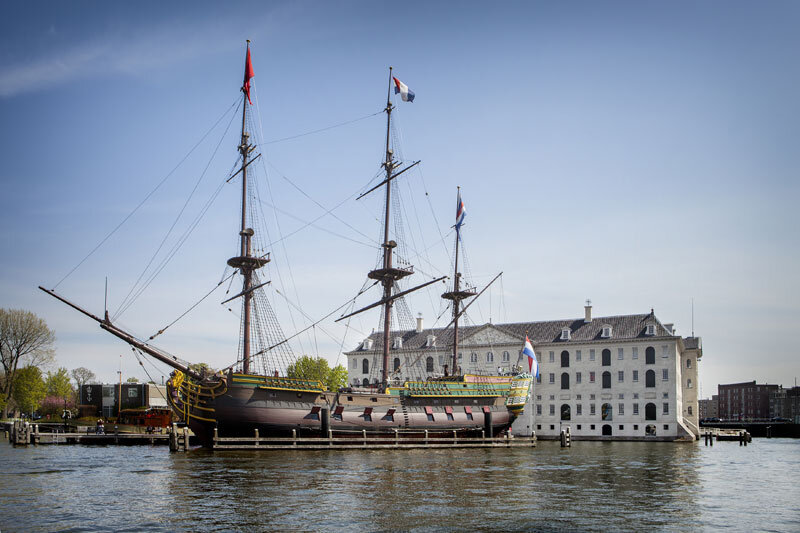 HSM-en-VOC-schip-Amsterdam