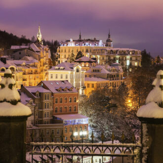 Karlsbad_Bild.shutterstock-Henryk-Sadura-Karlovy-Vary.5 Karlsbad im Winter Bild: Shutterstock; Henryl Sadura