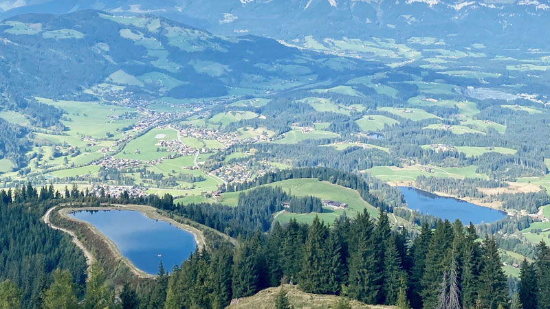 Kitzbuehel_Ausblick_Hahnenkamm.Bild.T4K.quer Kitzbuehel: Aussicht von der Hahnekammstation