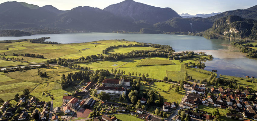 Kochelsee_Schlehdorf_Bild.Toelzer-Land-Tourismus_Peter-von-Felbert.quer Kochelsee Schlehdorf - Toelzer Land