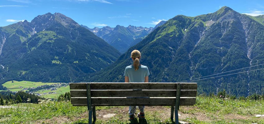 Lechquell_Pause_Wanderung.Bild.M.Kaussen.quer Lechquell Hotel Post - Pause auf der Wanderung