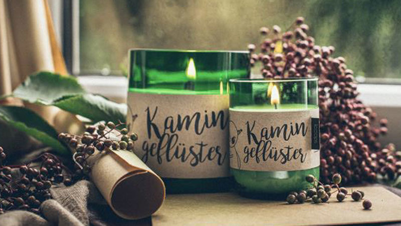 Looops_Kerzen_Duftkerze_Klassik_Klein_Kamingefuester.Bild.LooopsPR.quer Looops_Kerzen_Duftkerze_Klassik_Klein_Kamingefuester