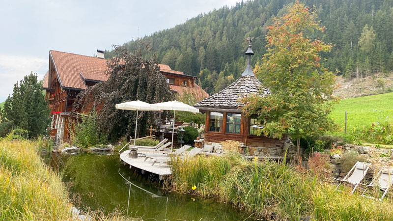 Luesnerhof Luesen: Badeteich