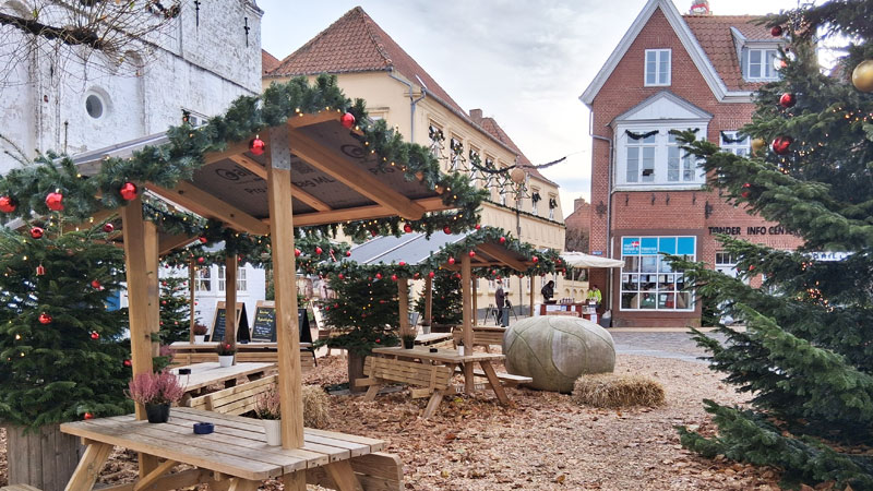 Martktplatz-Tondern.Bild.Nadine_Sorgenfrei.quer Tondern - Marktplatz zur Weihnachtszeit Bild: Nadine Sorgenfrei