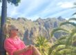 Masca_Dorf_–_Andrea_Fischer_mit_Aussicht_auf_die_Schlucht Foto: © Andrea Fischer Trips4me.de