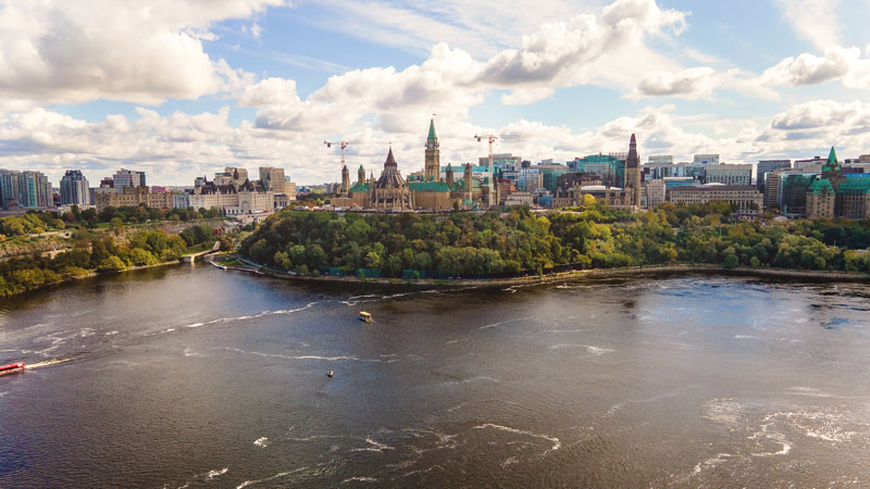 Ottawa_View-of-Parliament-Hill-CulturalTourism-credit-Ottawa-Tourism.13 Ottawa: View of Paliament Hill Cultural Tourism; Bild: Ottawa Tourism Bild: