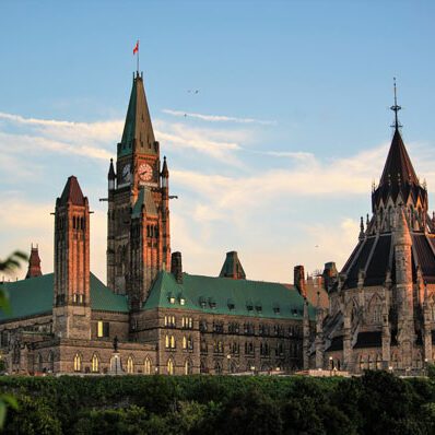Ottawa.Major's-Hill-Park-View-of-Parliament.Bild.Ottawa-Tourism.4 Ottawa - Major's Hill Park view of Parliament