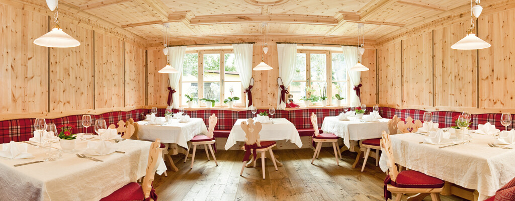 Parkhotel-zum-engel-restaurant_rot.Bild@ParkhotelzumEngel.6.quer