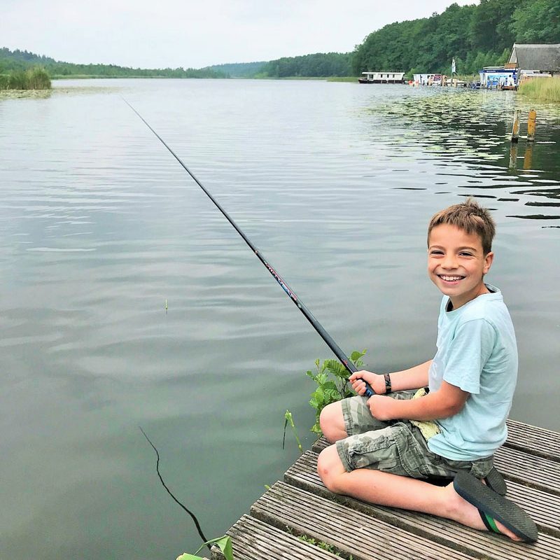 Kinderangeln im Ferienpark Mirow, Seenplatte